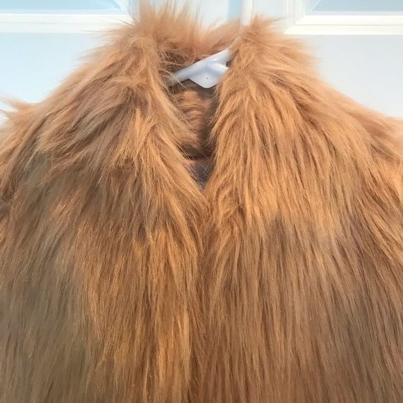 BCBG Generation Fur Vest. Size S - Picture 2 of 4